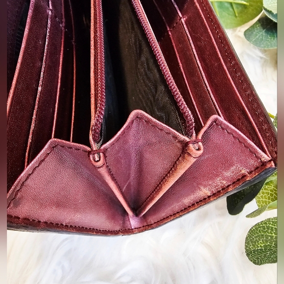 Gucci Wallet - Picture 7 of 16